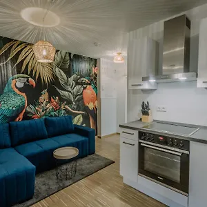Passaus Motto Appartements! Solo - Paerchen - Familien - Gruppen Apartment Passau